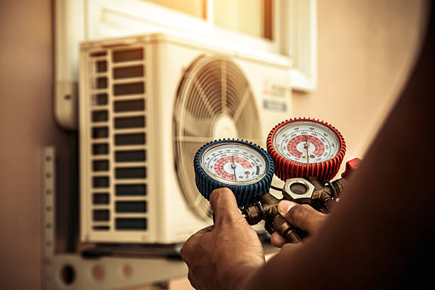 Professional Hvac technician working in New Lisbon, WI